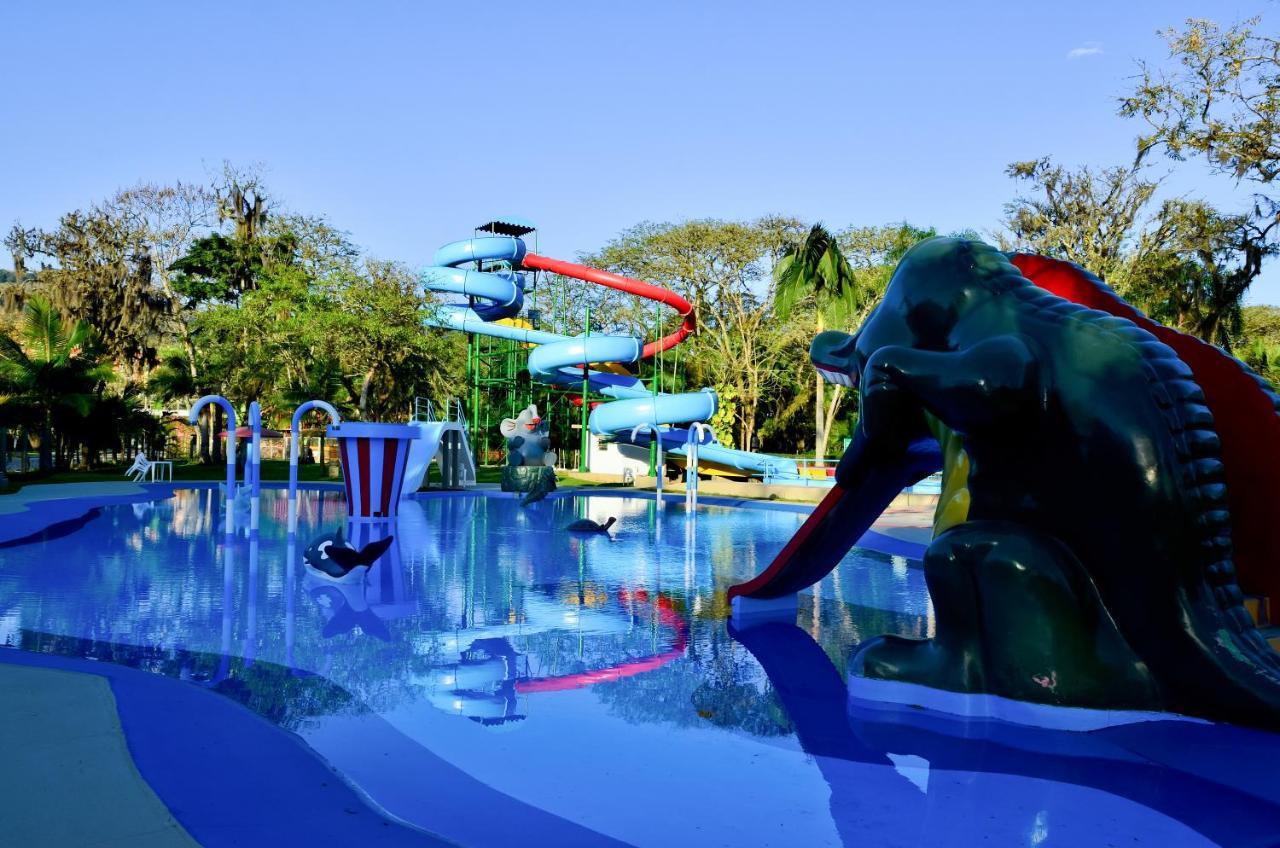 גראבאטל Hotel Termas Do Lago מראה חיצוני תמונה